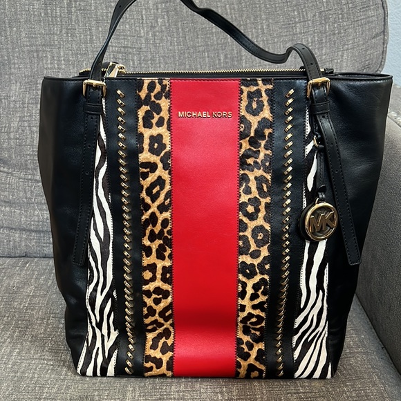 Michael Kors Limited Edition Megan Large Mixed-Media Leather Tote Bag - Picture 12 of 12